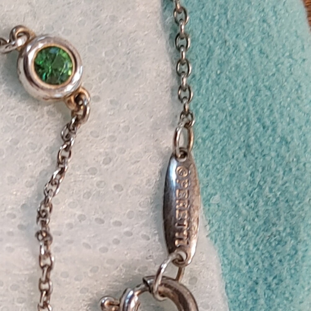 Tiffany and Co.  Sterling Silver and Peridot Bracelet. - Picture 4 of 7
